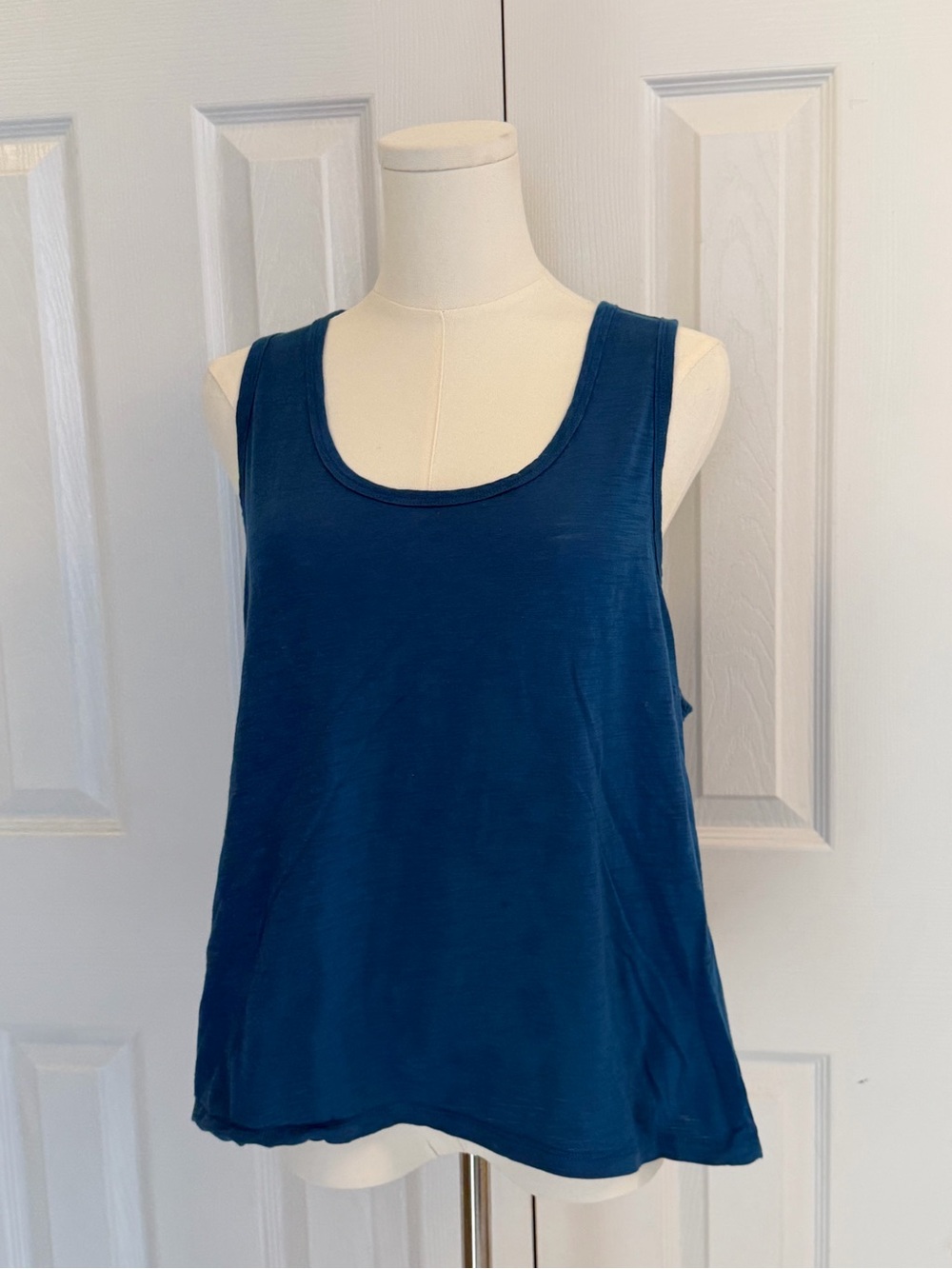 Athleta Blue 100% Cotton Scoop Neck Tank Top Size XL